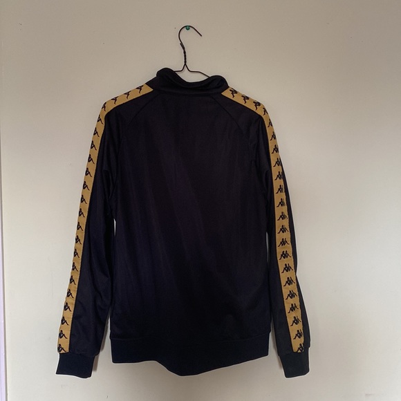 Kappa Track Jacket size large. Colours are black and gold - Picture 6 of 6